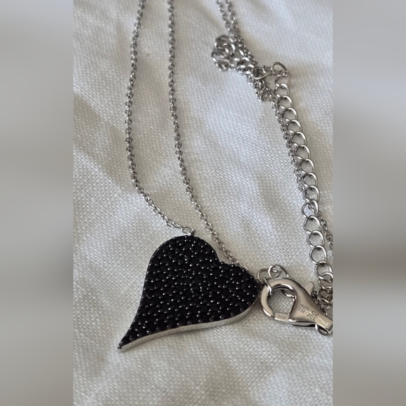 Elegant 925 Sterling Black Heart Pendant Necklace - Picture 6 of 14